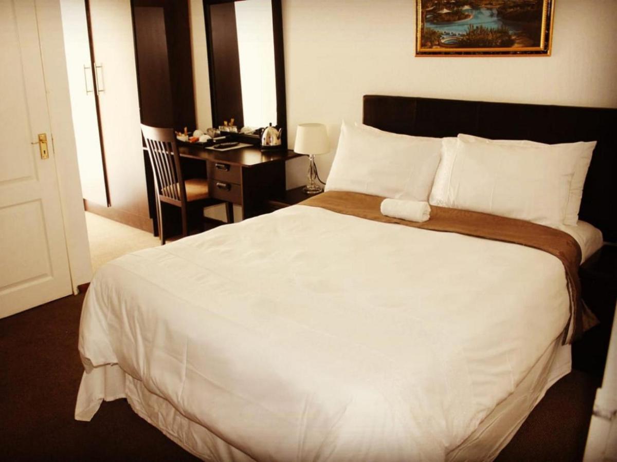 Moshitametsi Guesthouse Kempton Park Buitenkant foto
