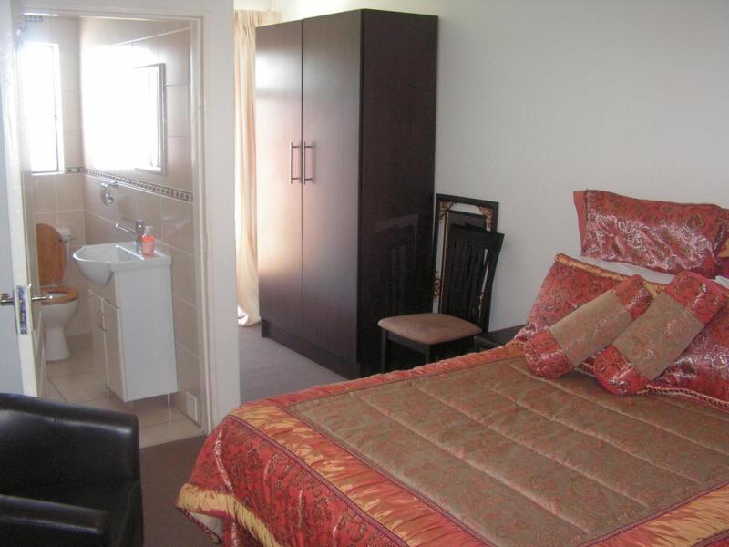 Moshitametsi Guesthouse Kempton Park Buitenkant foto