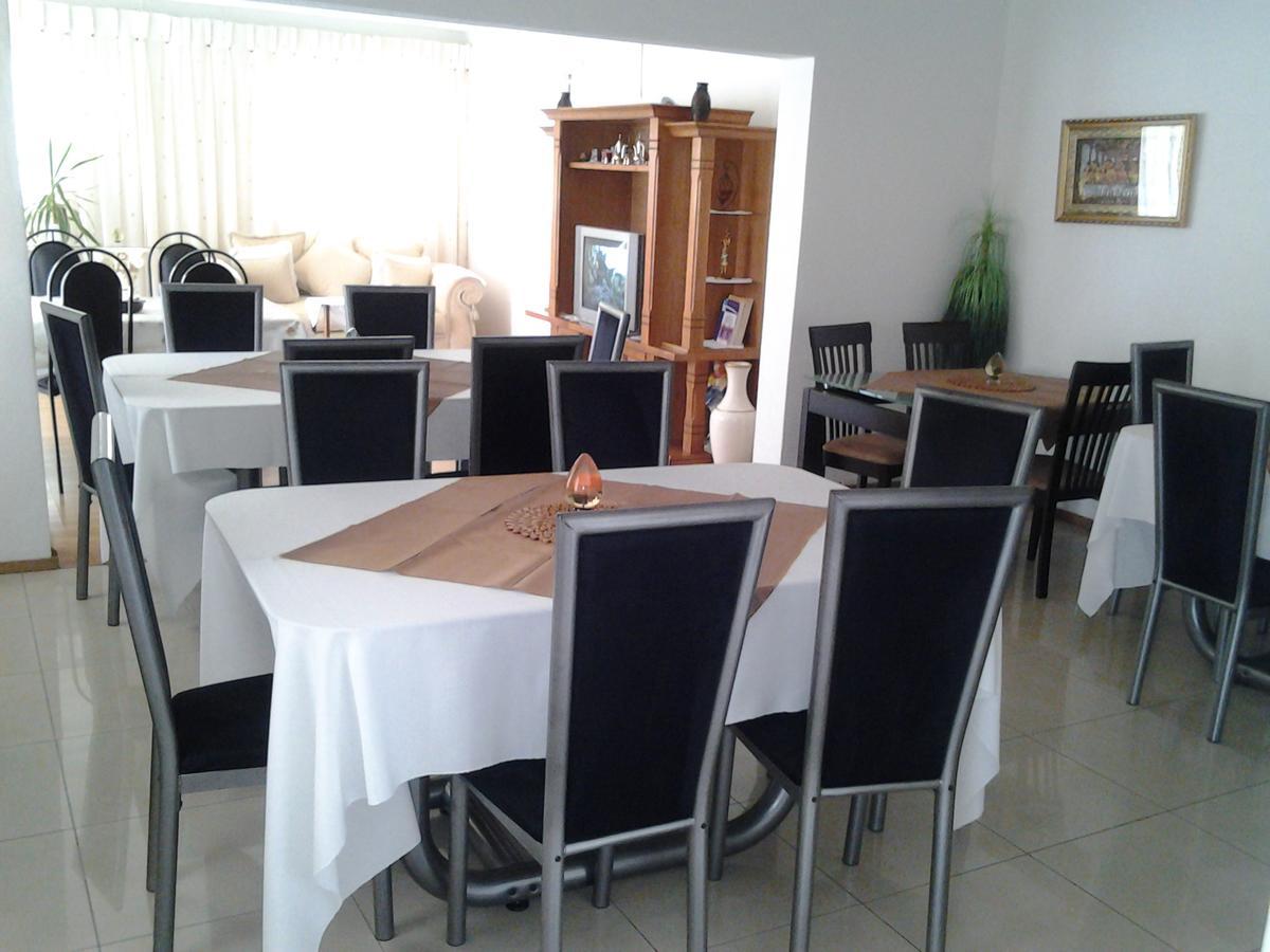 Moshitametsi Guesthouse Kempton Park Buitenkant foto