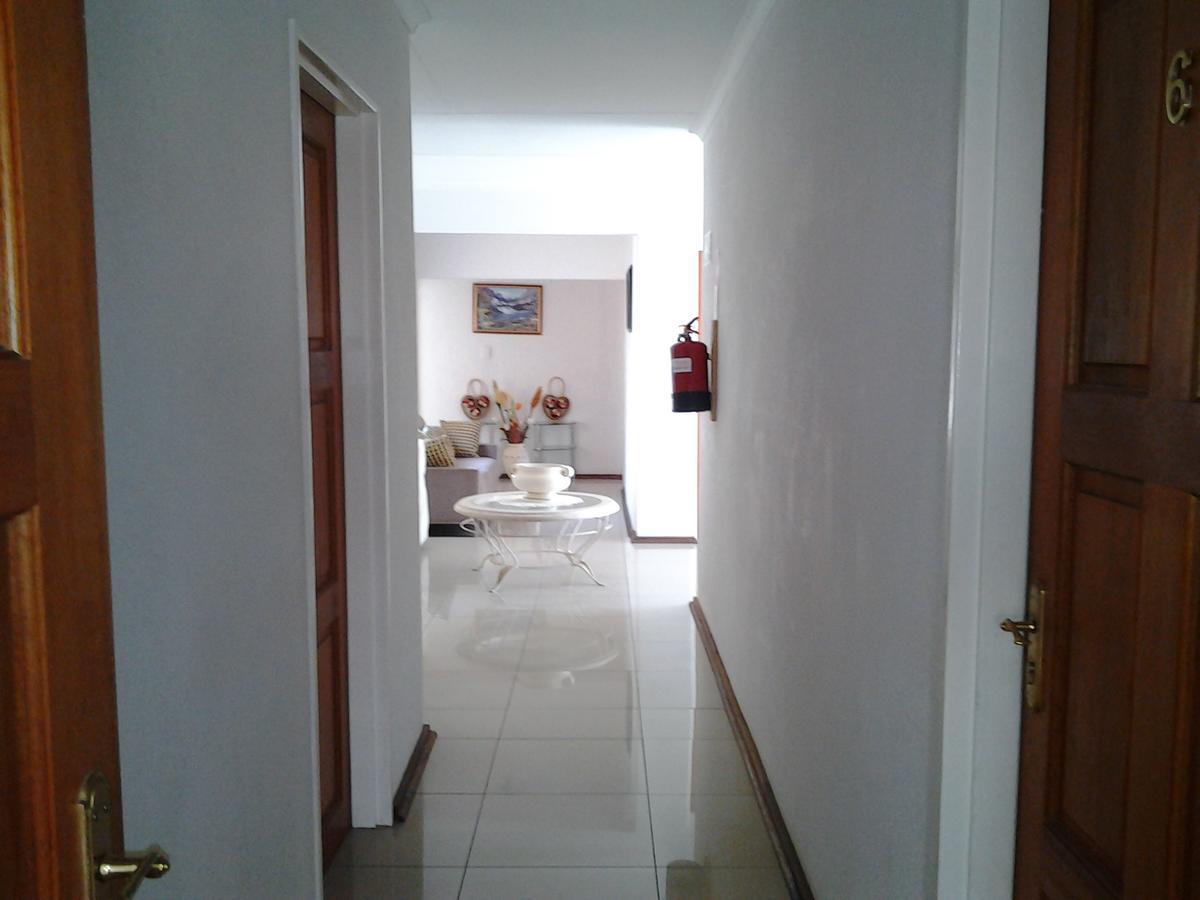 Moshitametsi Guesthouse Kempton Park Buitenkant foto