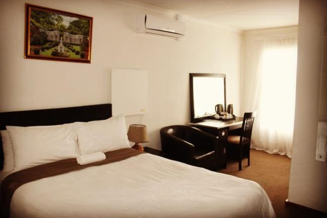 Moshitametsi Guesthouse Kempton Park Buitenkant foto