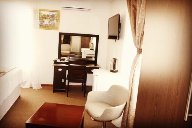 Moshitametsi Guesthouse Kempton Park Buitenkant foto